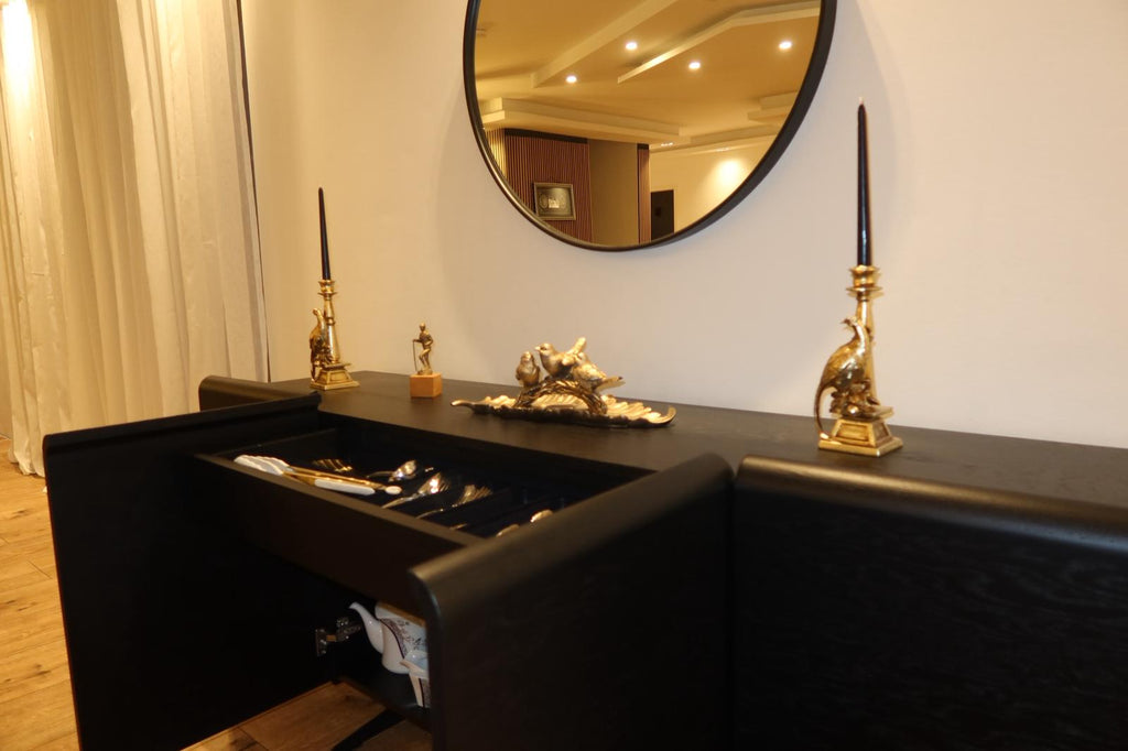 Exklusiver Sideboard-Tisch