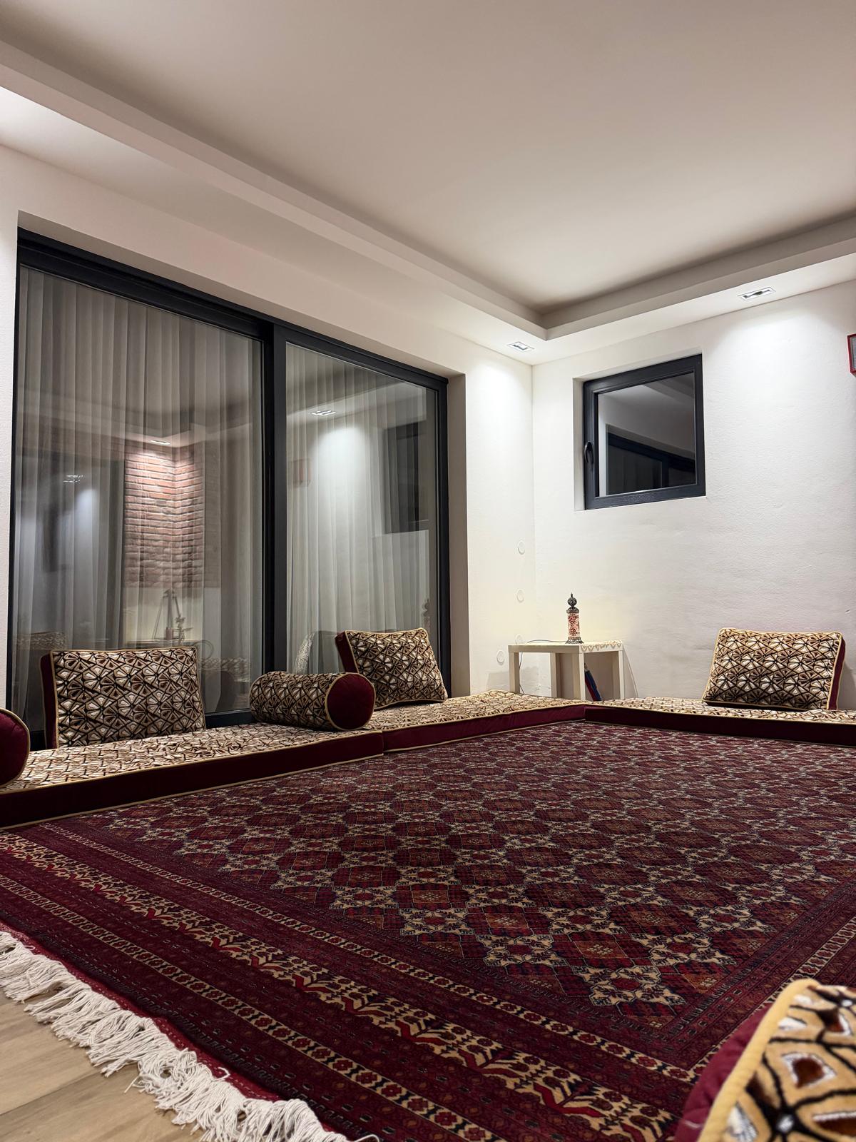 Orient Lounge Set – SAFFRON