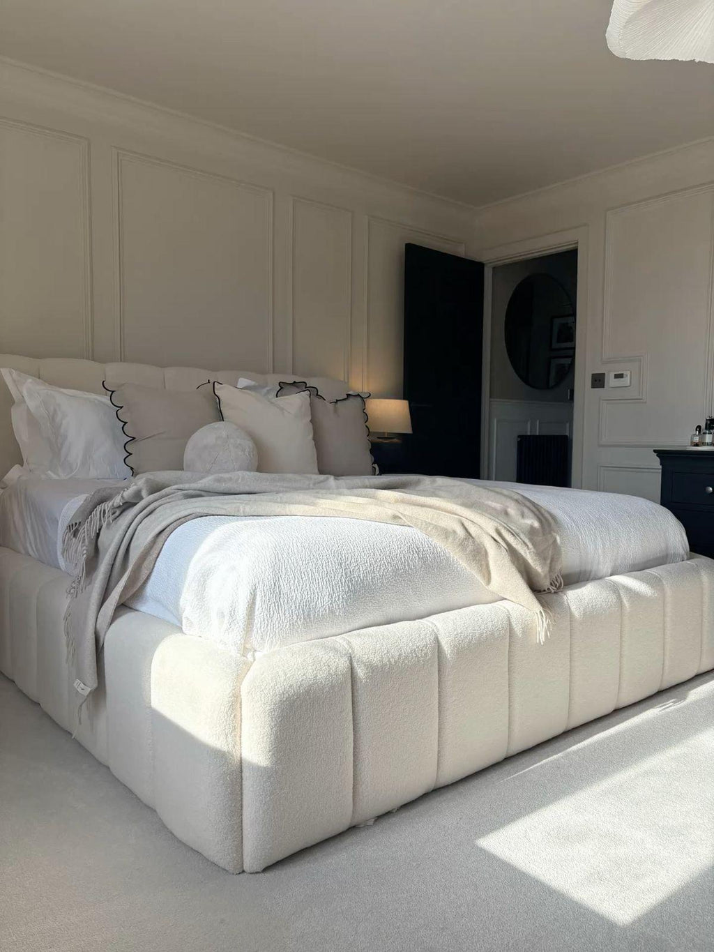 Bedroom Aura