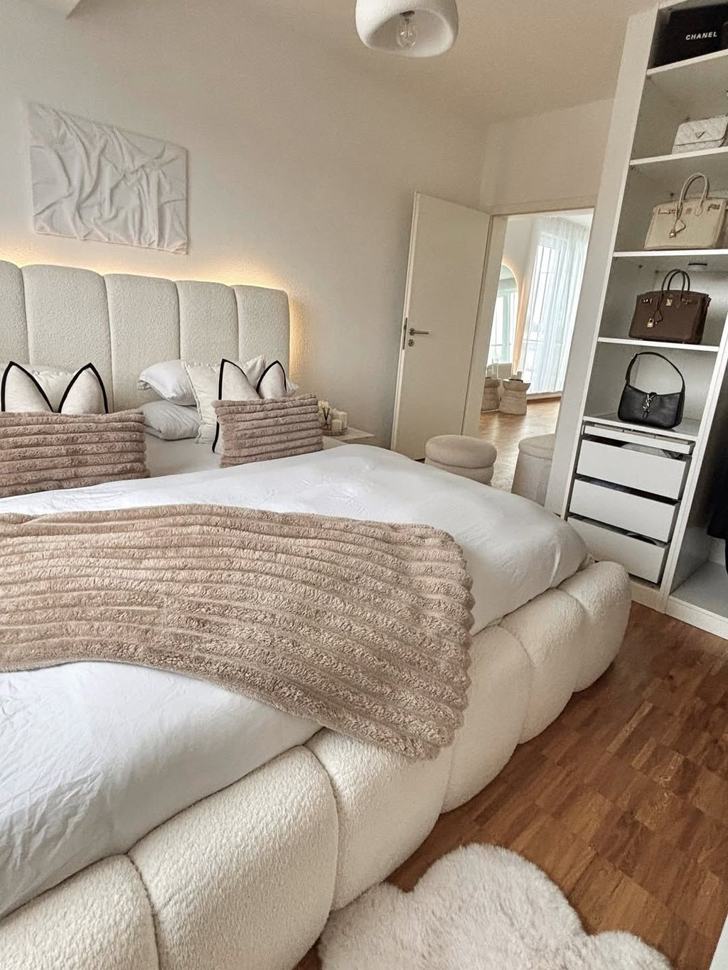 Bedroom Cozy